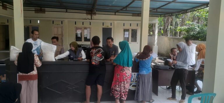Penyaluran Bansos Beras 10 KG Desa Dawuhanmangli Tahun 2023