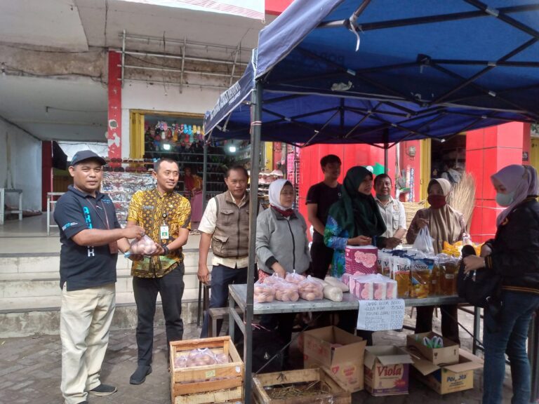 Operasi Pasar Murah Dan Pemantauan Harga Sembako Di Kelurahan Tegal Besar