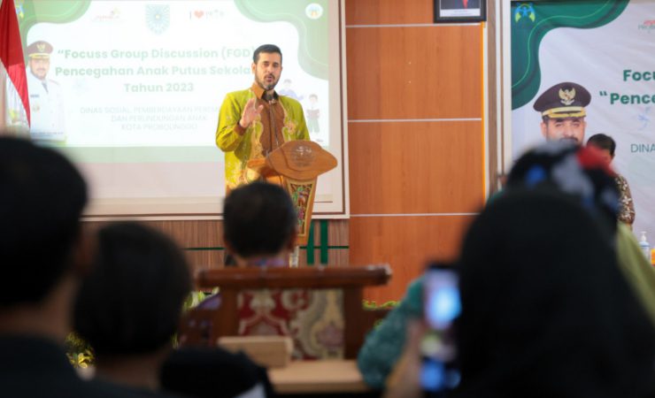 Wali Kota Probolinggo: Anak Putus Sekolah karena Ekonomi, Solusinya Masuk Pesantren