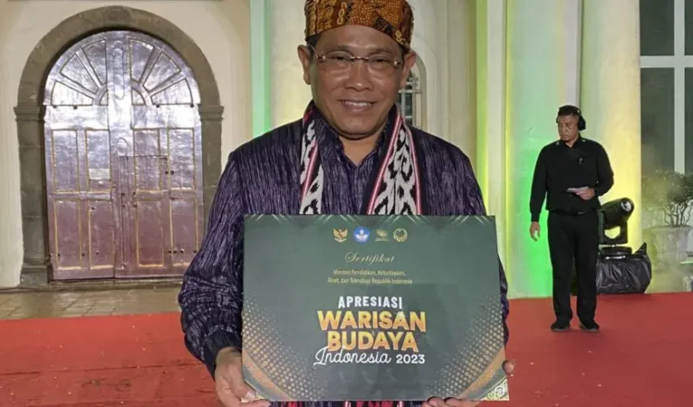 Pemprov Jatim Terima 12 Sertifikat Penetapan Warisan Budaya Takbenda Indonesia