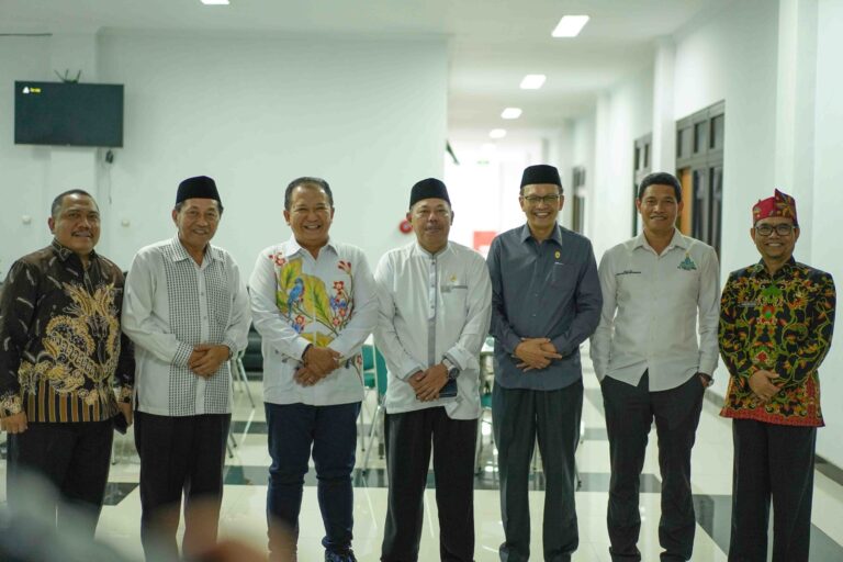 Rektor UIN KHAS Jember Terima Kunjungan Bupati Jember untuk Perkuat Hubungan Kerjasama
