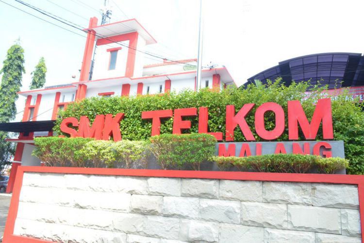 SMK Telkom Malang, Pelopor Sekolah IT Di Indonesia