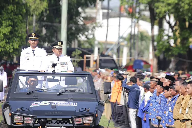 Hasil Semangat Akselerasi Seluruh Warga, Jember Sukses Keluar dari Keterpurukan