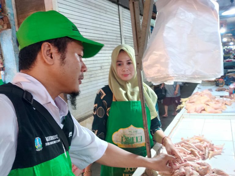 Perkembangan Harga Bapokting di Pasar yang dikelola Disperindag Kabupaten Jember per tanggal 15 Januari 2024
