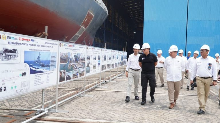 Wakil Menteri BUMN Tinjau Fasilitas Produksi PT PAL Indonesia