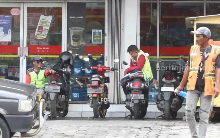 Surabaya Terapkan Parkir Non Tunai di 1.370 Titik 1 Februari 2024