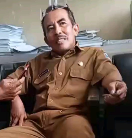 PMR WIRA SMAN RAMBIPUJI KERJASAMA UDD PMI KABUPATEN JEMBER GELAR DONOR DARAH.