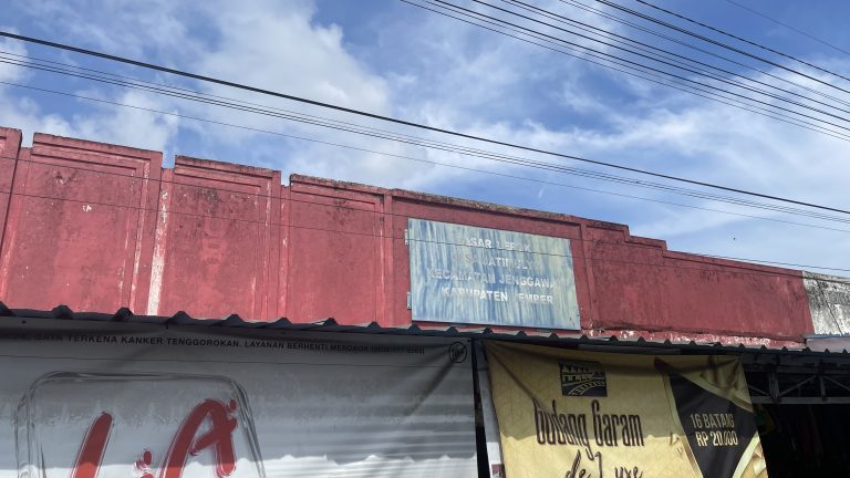 Pasar Lerok Tempat Kegiatan Ekonomi Jual Beli di Desa Jatimulyo