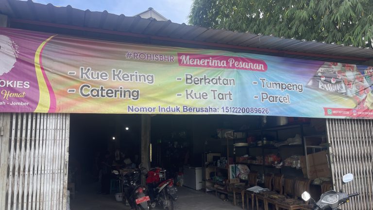 Loh Istri Pak Kades Jatimulyo Memiliki Usaha? Yuk Cari Tau!