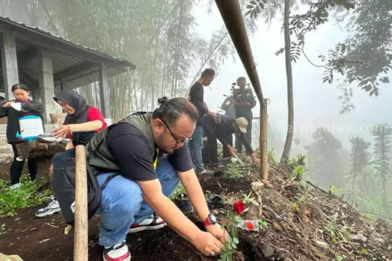 Jatim Beragam Magetan Ngawi Sedekah Bumi di Pangger Panekan