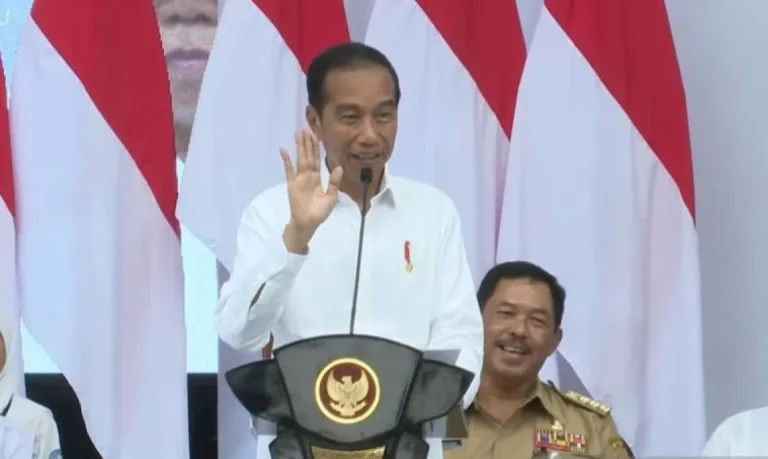 Jokowi Sebut Bantuan Program Indonesia Pintar Tidak Boleh Dibelikan Pulsa