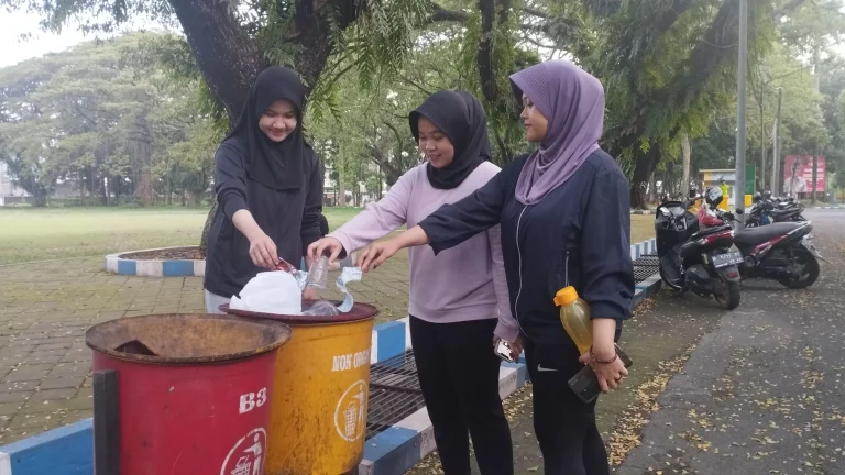WCDI Jember Terus Sosialisasikan Pentingnya Memilah Sampah