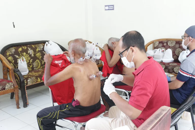 Cara Unik Jaga Kesehatan Para ODGJ di Jember Ini Dibekam