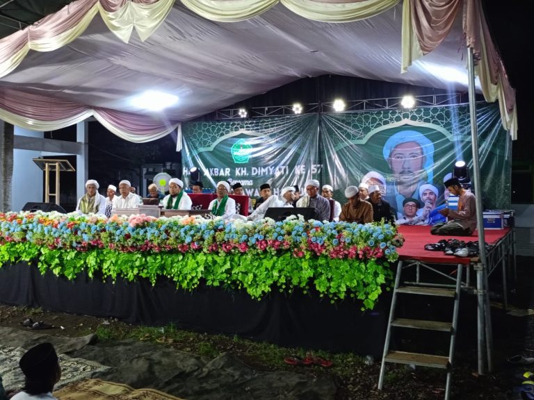 Pengjian Uumum Dalam Ragka Haul Al Magfirah KH. Dimyati