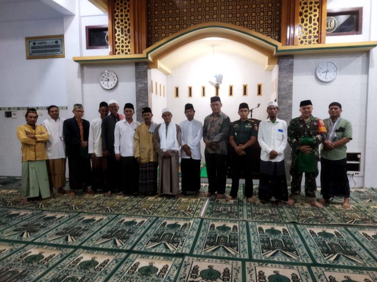 Buka Dan Tarawih Bersama Camat Jenggawah Dalam Safari Ramadhan