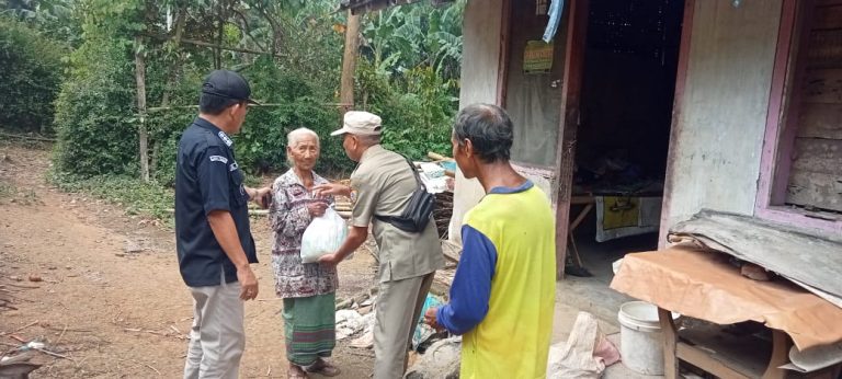 Sambang Warga Kurang Mampu