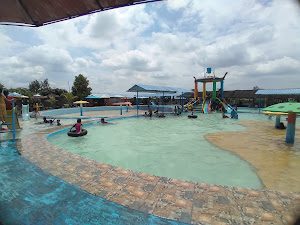 Wisata Kolam Renang Jati Park Yang Memukau Di Desa Wonojati