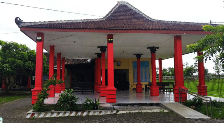 Pelayanan di Desa Jatimulyo Jenggawah Terus Meningkat