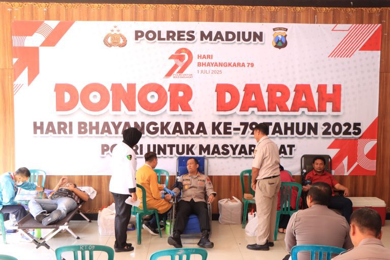 Sambut Hari Bhayangkara ke-79, Polres Madiun Tebar Kepedulian Lewat Donor Darah