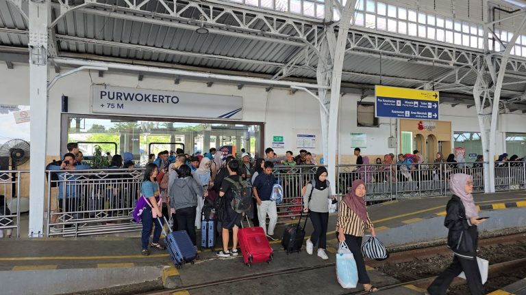 Awali Libur Panjang Tahun Baru Islam, KAI Daop 5 Berangkatkan 14.980 Penumpang
