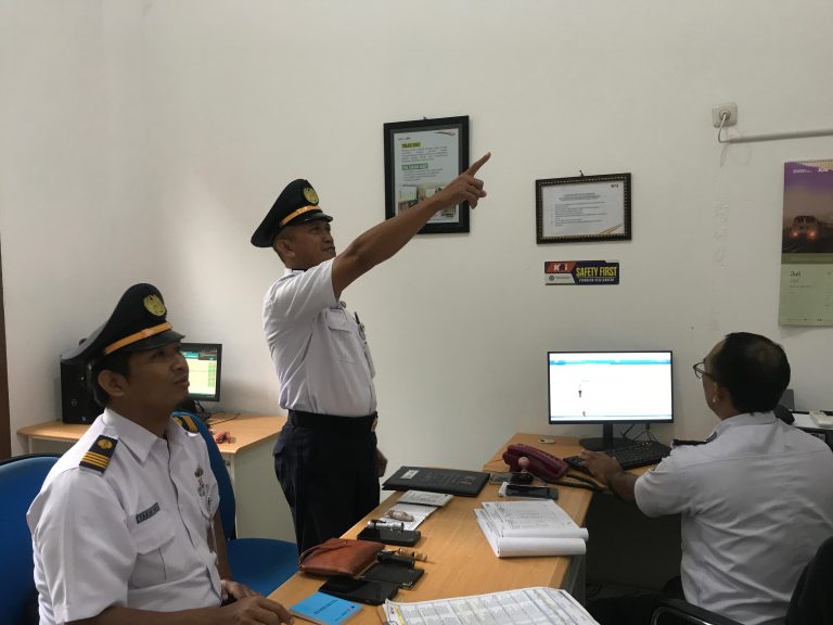 Warung Kejujuran Tingkatkan Budaya Disiplin dalam Pengopreasian Kereta Api