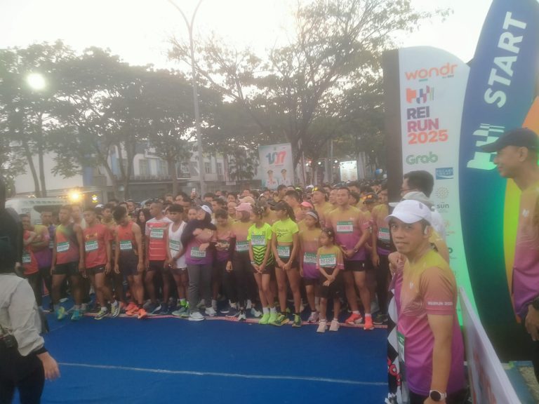 POLRES MADIUN KOTA LAKSANAKAN PENGAMANAN KEGIATAN RUN REI VAGANZA 2025