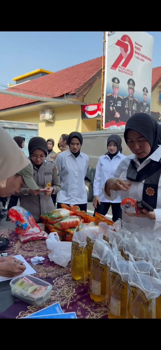 Polres Madiun Kota Gelar Bazar Murah Bersama Bulog, Bantu Pemenuhan Kebutuhan Sembako dan Stabilkan Harga Pangan
