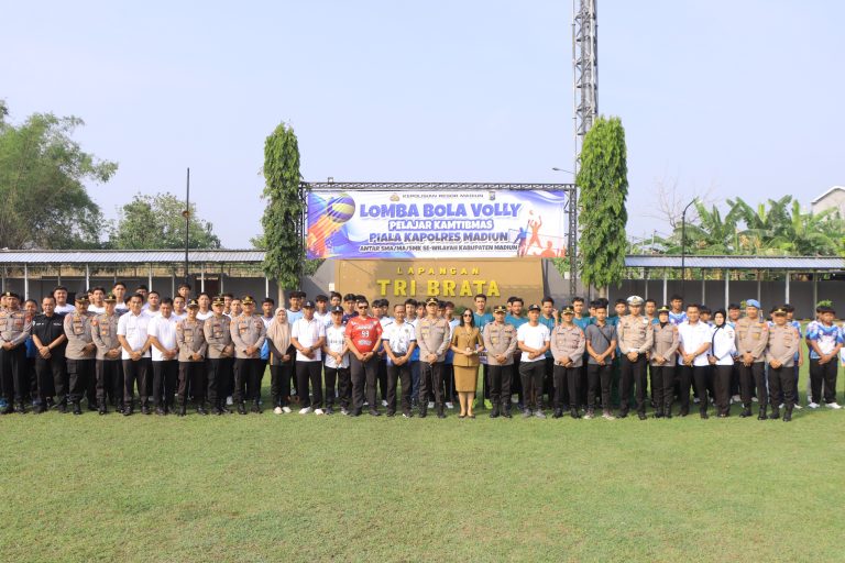 Kapolres Madiun Buka Turnamen Bola Voli Pelajar Kamtibmas Kapolres Cup 2025